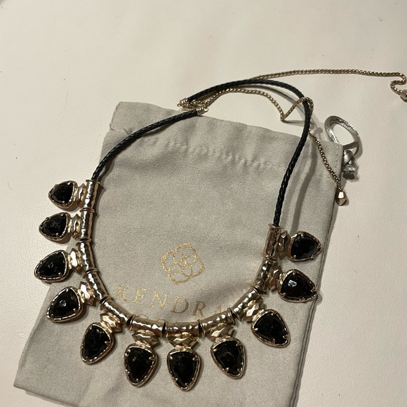 Kendra Scott Jewelry - Kendra Scott WILLOW Black and Gold Teardrop Statement Necklace